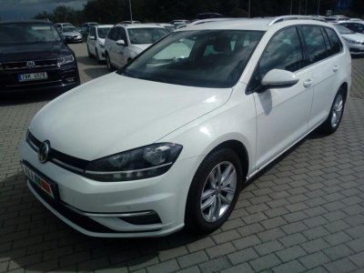 VOLKSWAGEN Golf 1,6 TDI aut. (85 kW, 1598 ccm)