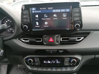 HYUNDAI i30 1,6 CRDi aut. (85 kW, 1596 ccm)
