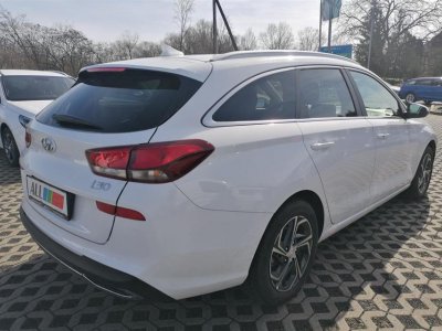 HYUNDAI i30 1,6 CRDi aut. (85 kW, 1596 ccm)