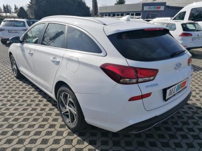 HYUNDAI i30 1,6 CRDi aut. (85 kW, 1596 ccm)