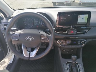 HYUNDAI i30 1,6 CRDi aut. (85 kW, 1596 ccm)