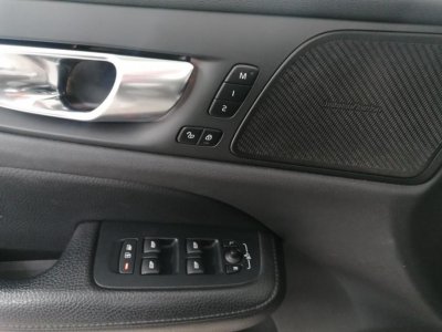 VOLVO V60 B4 AWD mild hybrid