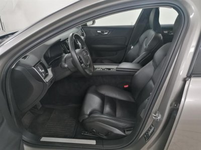 VOLVO V60 B4 AWD mild hybrid