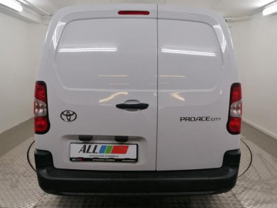 Toyota Proace City 1,5 d (75 kW, 1498 ccm)
